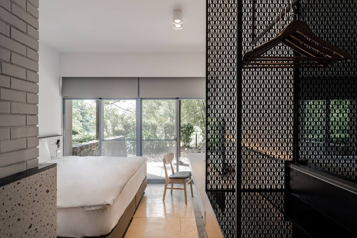 deluxe king room | view from room