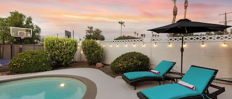Outdoor pool, a heated pool