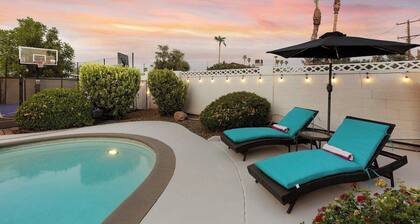 Tempe Delight-Heated Pool, Sport Court & King Beds