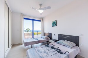 2 dormitorios, tabla de planchar con plancha, wifi gratis y ropa de cama