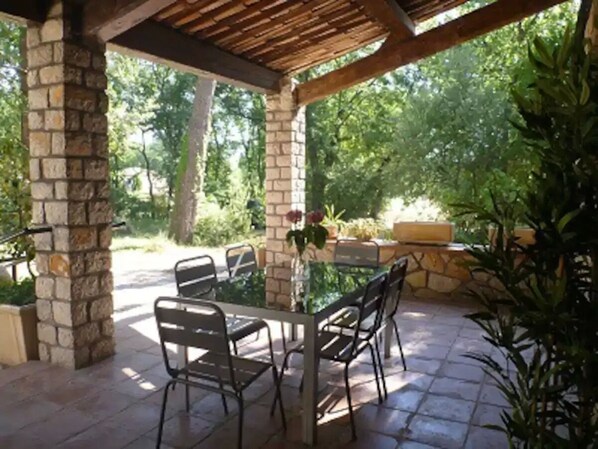 Restauration extérieure