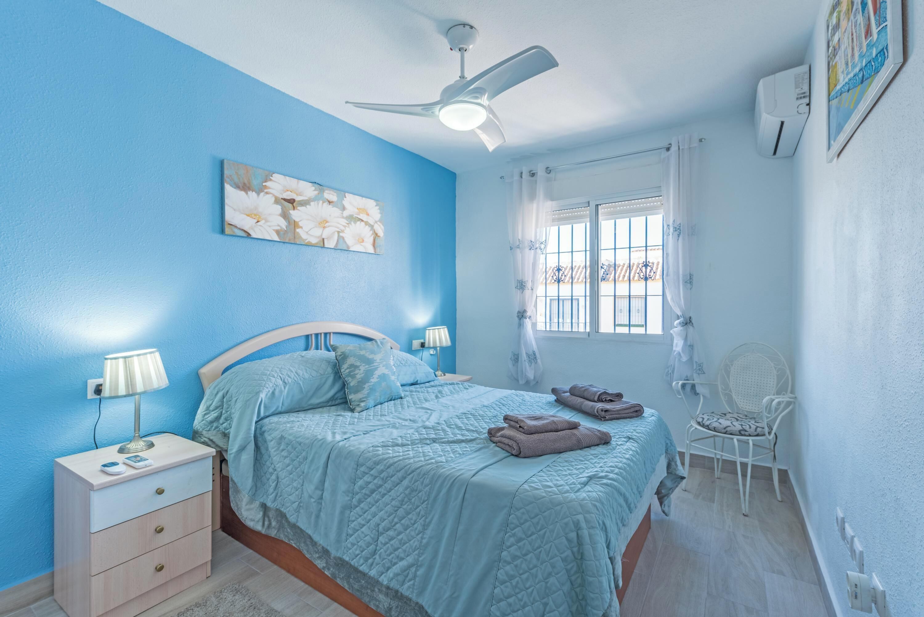 3 chambres, fer et planche à repasser, Wi-Fi gratuit, draps fournis