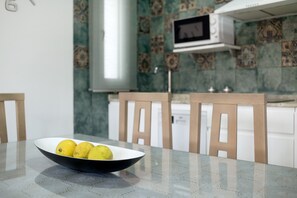 Dining - "Apartamento Atalaya" with Air Conditioning and Wi-Fi (cadiz)