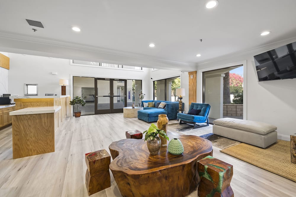 Hotel Huntington