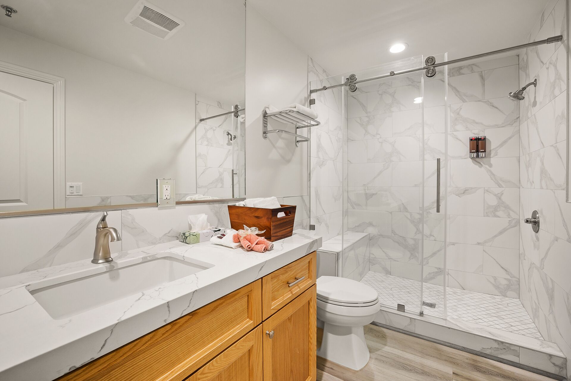 Shower, towels