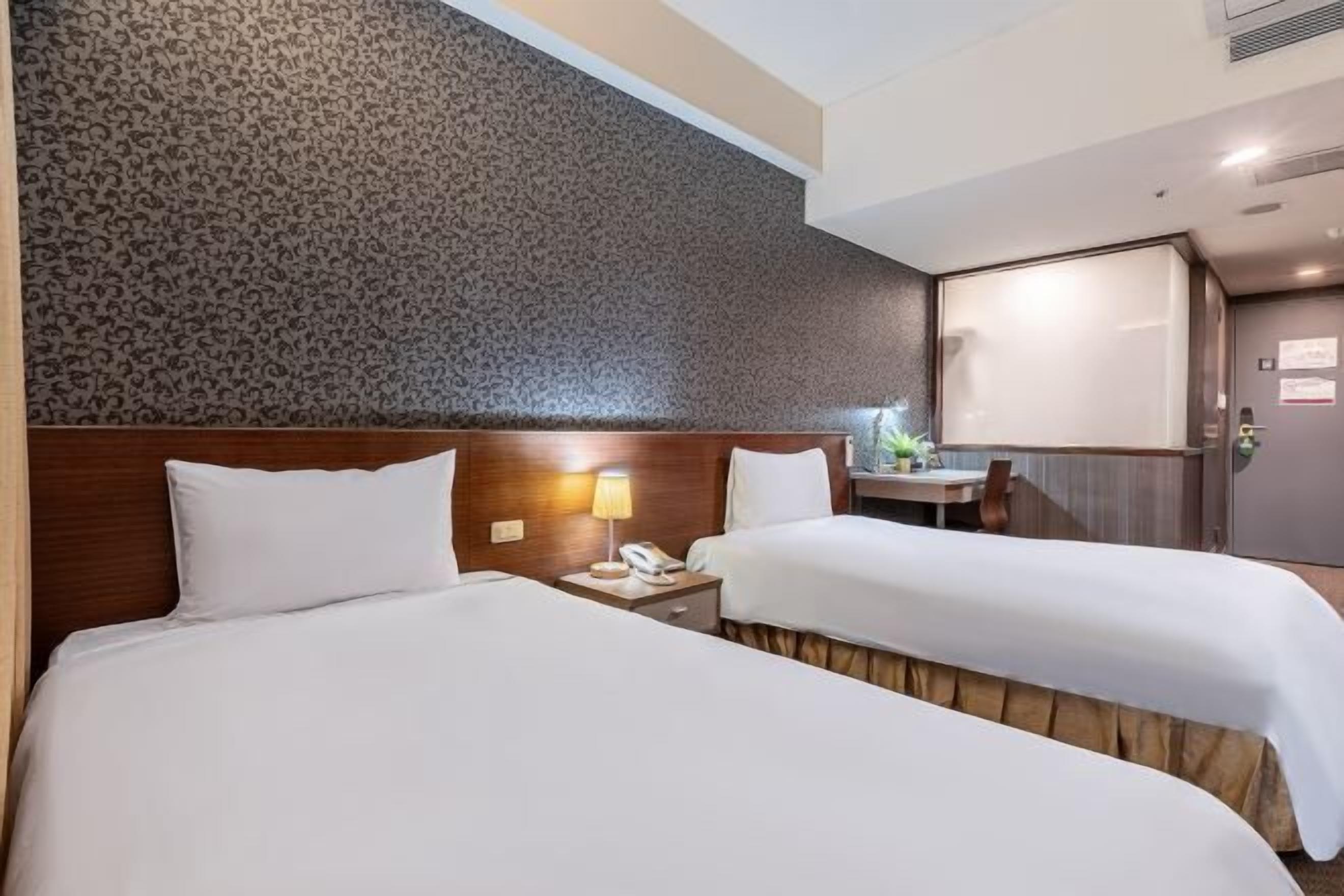 Desk, laptop workspace, soundproofing, free WiFi