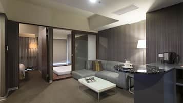 Suite superior | 1 habitación, escritorio y espacio para trabajar con laptop