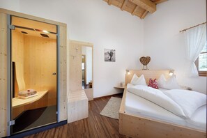 1 camera, culla da viaggio, Wi-Fi gratuito, lenzuola