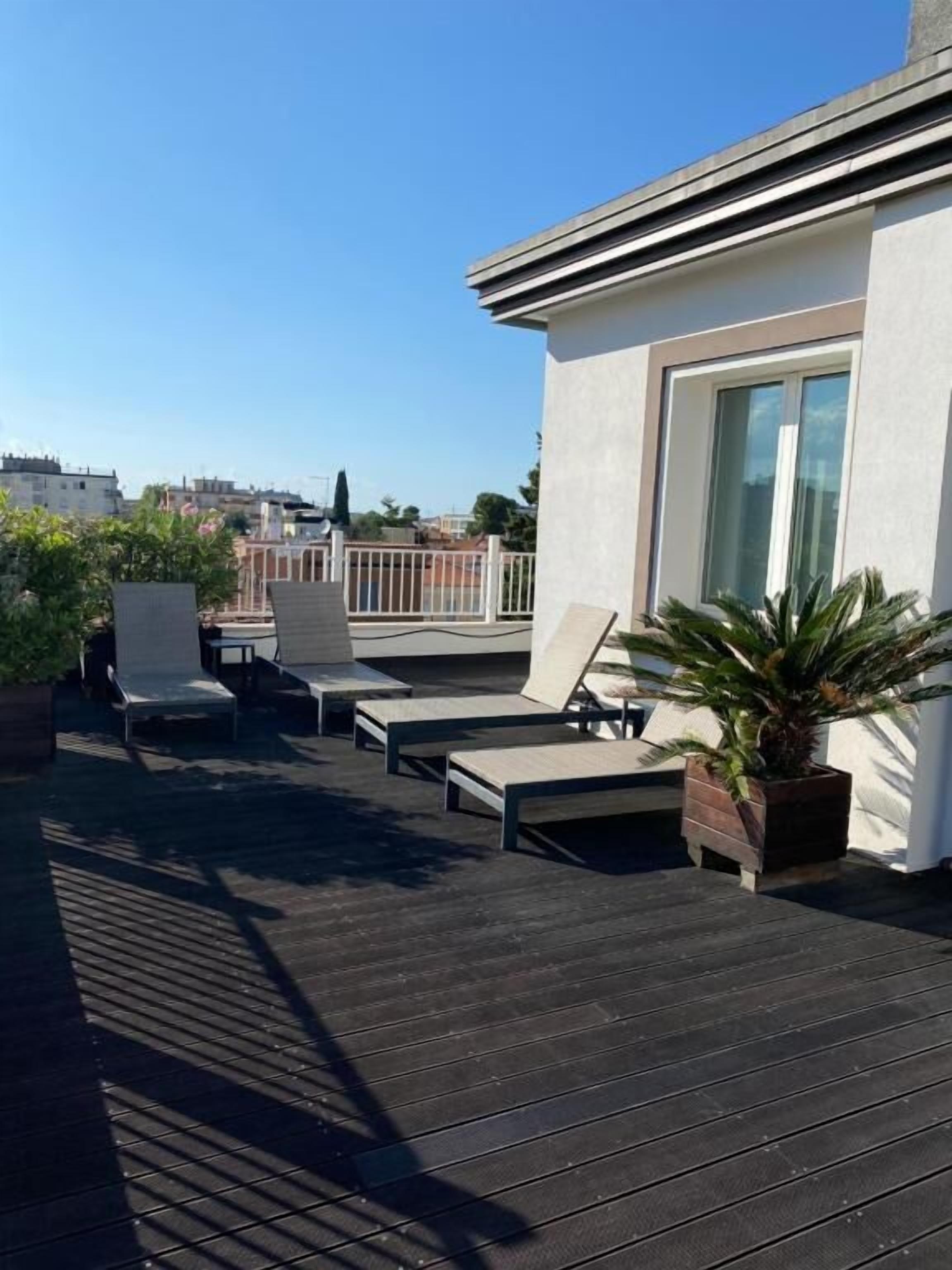 Foto - Card International Hotel