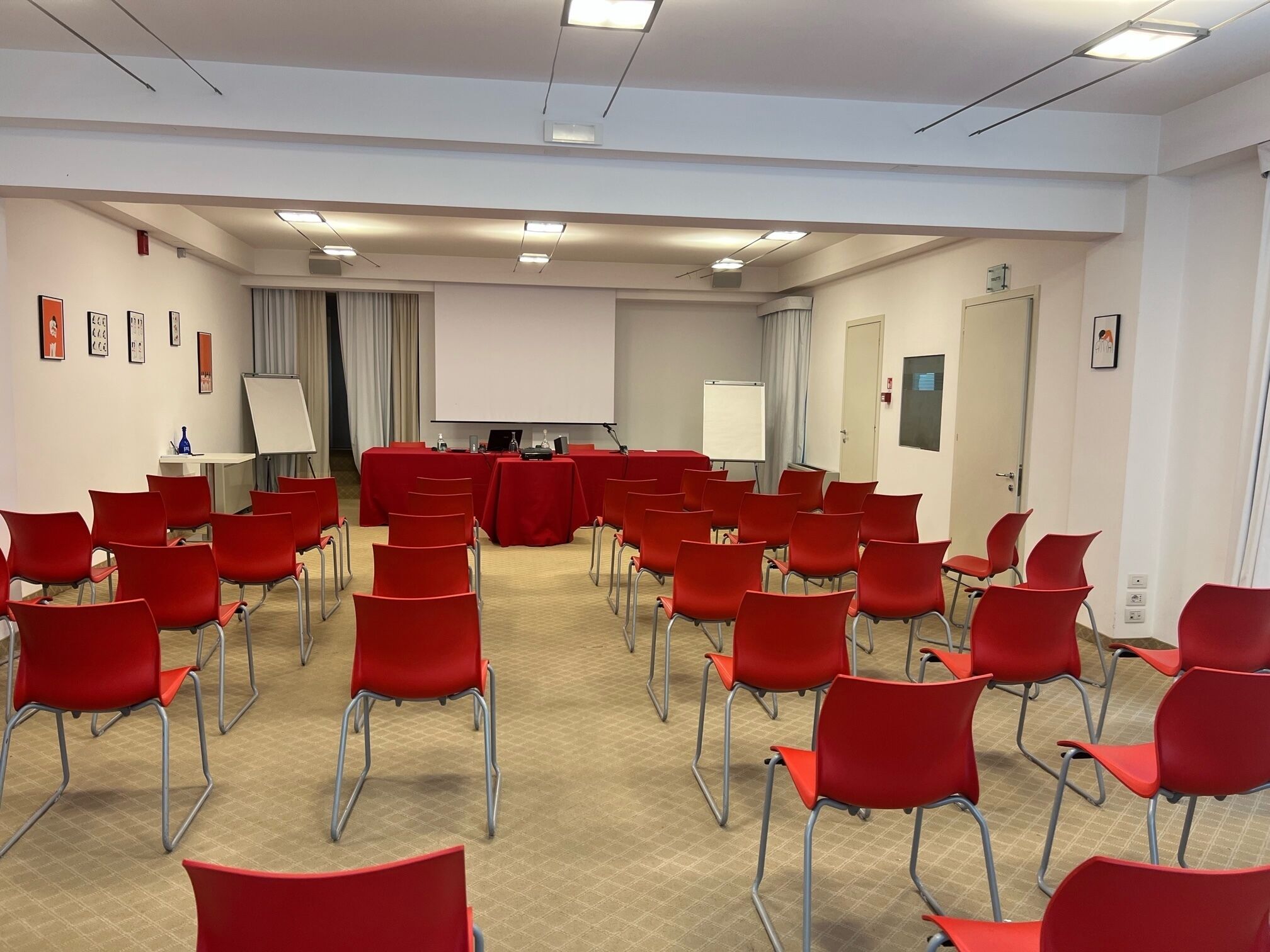 Foto - Card International Hotel