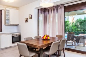 Superior Villa, 4 Bedrooms, Private Pool | Private kitchen | Fridge, oven, stovetop, dishwasher - Orange Tree Villas (Kassandra)