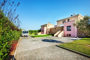 Free self parking - Orange Tree Villas (Kassandra)