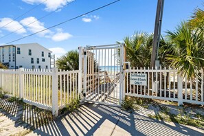 Property grounds - ⭐200yds to Beach-Pool-Pretty Updates-Multiple Balconies-2BR Gulf Winds East #35⭐ (Miramar Beach)