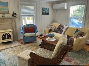 Smart-TV, Kamin, Stereoanlage