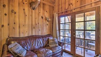 TV, fireplace, video games, DVD player