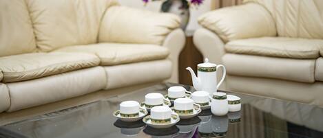 Televisi LCD 32-inci dengan saluran TV kabel dan TV