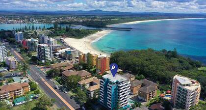 Shores 501. Located on 5th floor and central to two beaches, local shops and restaurants.