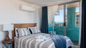 2 bedrooms, iron/ironing board, internet, bed sheets