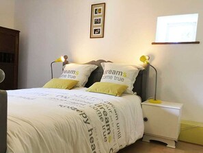 1 chambre, Wi-Fi gratuit, draps fournis