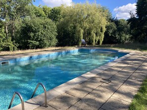 Ulkouima-allas, lämmitetty uima-allas