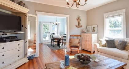 Walk to Nantucket Sound Beaches!