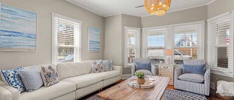 Televisión, oficina