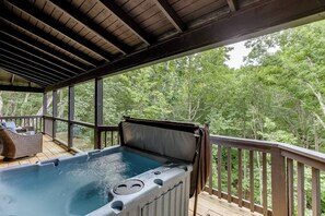 Bain à remous extérieur