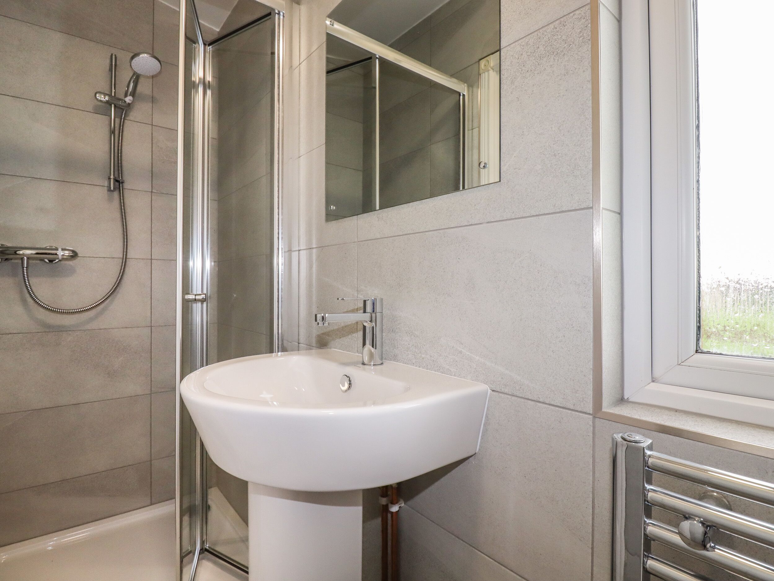 Cottage | Bathroom | Shower