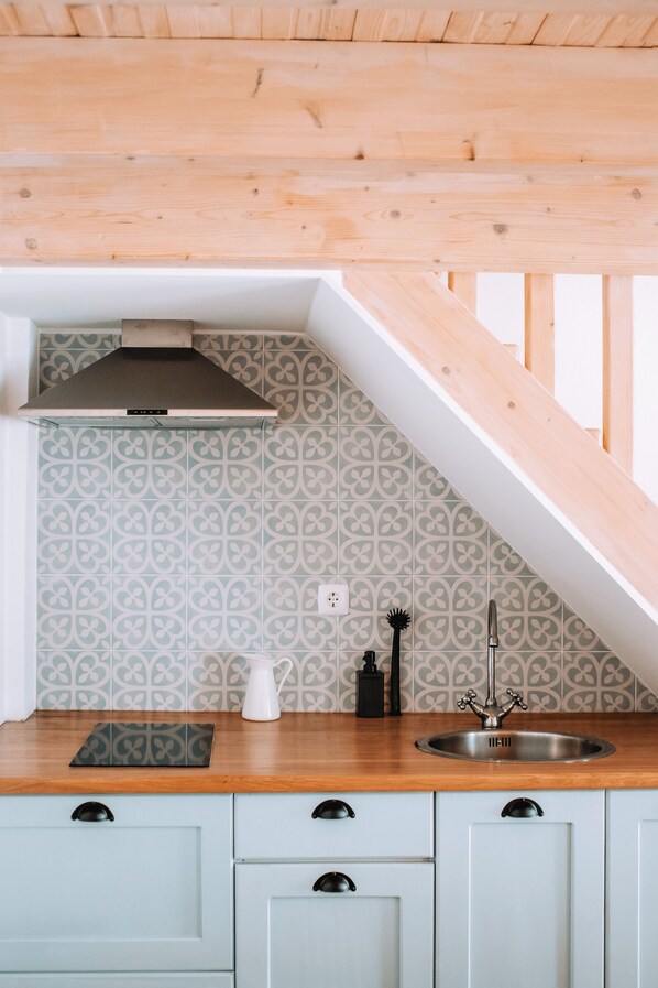 Coffee/tea maker, cookware/dishes/utensils - House (Povoa da Isenta)