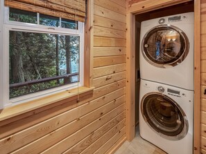 Interior - Waterfront! Hot Tub! (EWR) (Friday Harbor)