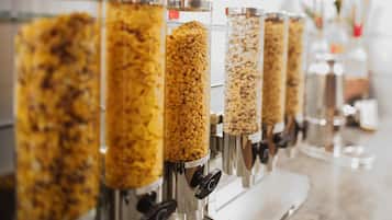 Daily buffet breakfast (EUR 19.5 per person)