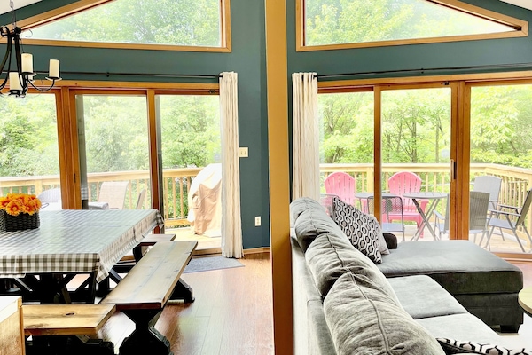 Smart TV, fireplace, table football, ping pong