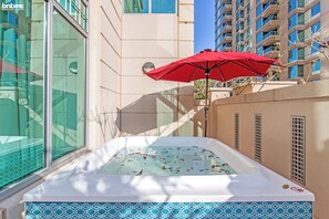 Apartamento Deluxe | Terraza o patio