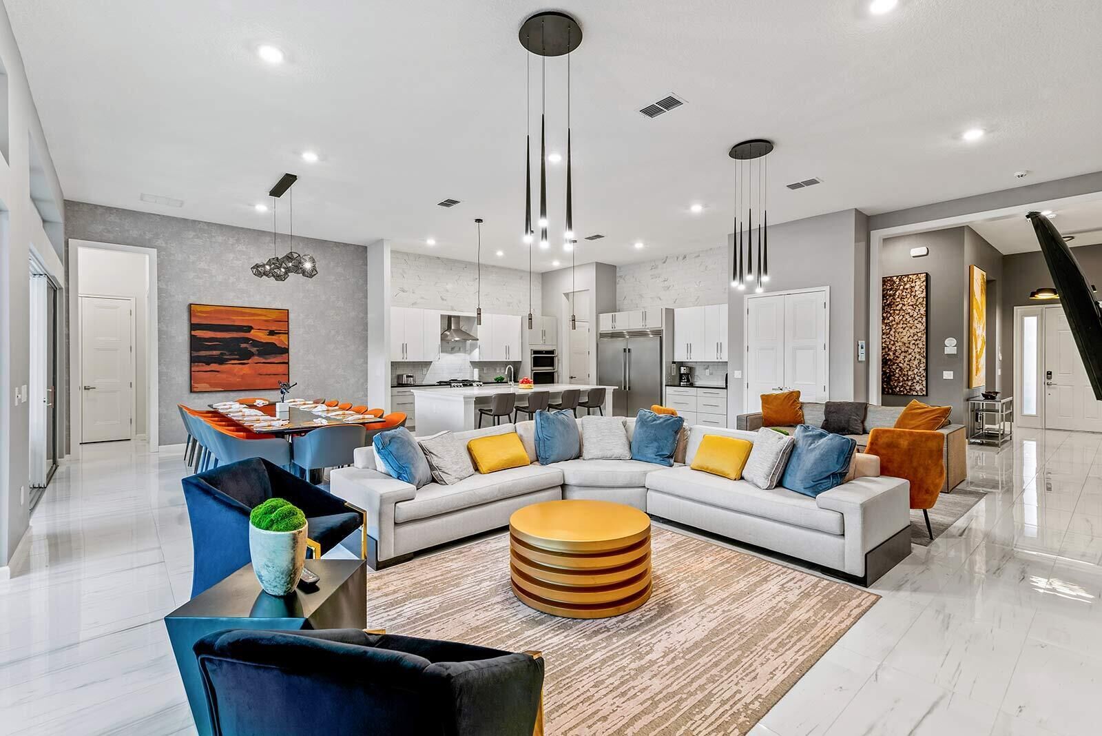 Smart-tv, videospil, bordfodbold, bordtennisbord