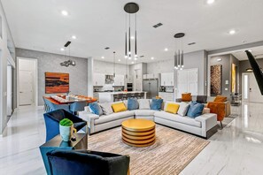 Smart TV, videojuegos, futbolito, mesa de ping pong