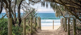 Spacious Seaside Oasis on Dicky Beach