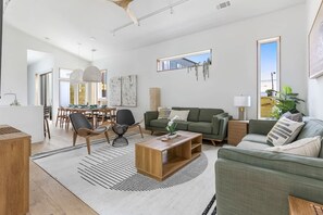 TV, offices - Paradise | Private Hot Tub + Shared Heated Pool (New Orleans)