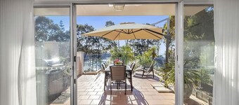 Seaview by the Cliff