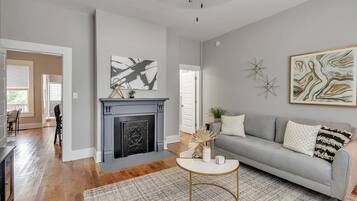 House, 2 Bedrooms | Living area | Smart TV