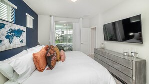 5 間臥室、筆電工作空間、熨斗/熨衣板、床單