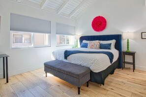 3 bedrooms, iron/ironing board, travel cot, free WiFi