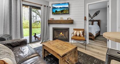 Hillside Getaway Ski-In Ski-Out Retreat in Ellicottville, NY Sleeps 4