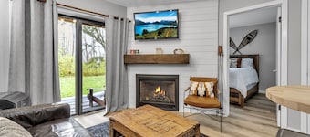 Hillside Getaway Ski-In Ski-Out Retreat in Ellicottville, NY Sleeps 4