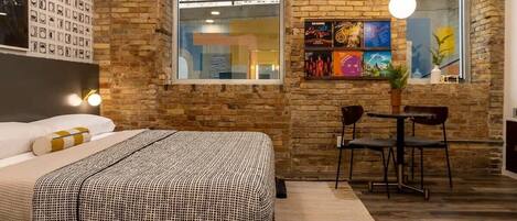 1 habitación, tabla de planchar con plancha, wifi y ropa de cama