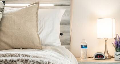 ◆ Lovely Apartment 2 Bd Apartment! Sleeps 4 ◆