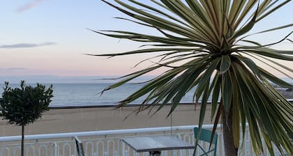 Cosy period house near the seafront