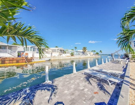 Terrace/patio. EMPTY RV LOT - Sea Esta in Cudjoe Key!