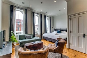 1 chambre, fer et planche à repasser, Wi-Fi gratuit, draps fournis