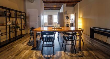 The Loft: Industrial style, second floor, downtown studio apartment