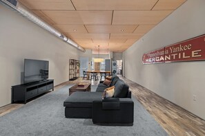 Interior - The Loft: downtown loft apartment (Penn Yan)